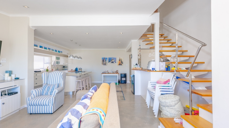 6 Bedroom Property for Sale in Agulhas Western Cape